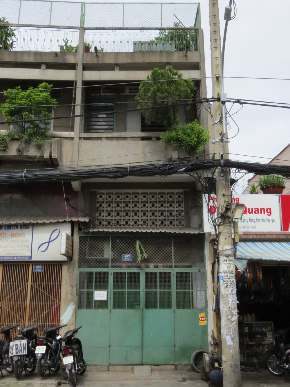 Bán nhà đường Âu Cơ, tiếp giáp Tân Bình, P.11, Q.Tân Phú