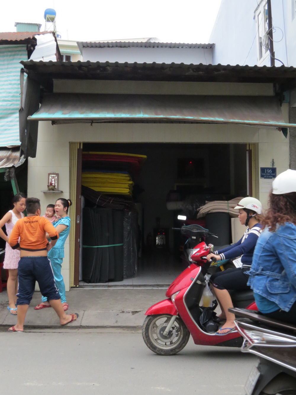 Nhà nhỏ cần bán