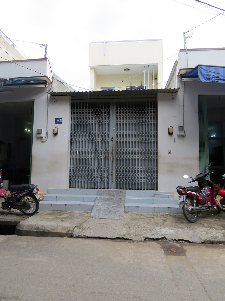 Cần tiền bán nhà