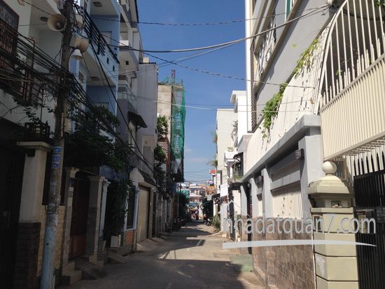 Bán gấp nhà 1 lầu mặt tiền hẻm betong 8m Huỳnh Tấn Phát, Quận 7 (đang KD nhà trọ)