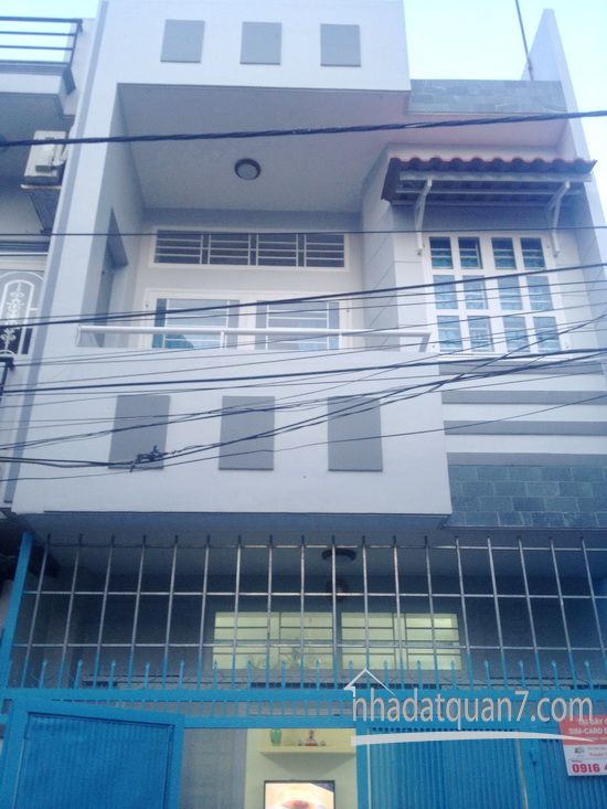 Nợ ngân hàng bán gấp nhà phố 1 lầu hiện đại hẻm nhựa 6m Lý Phục Man, Quận 7