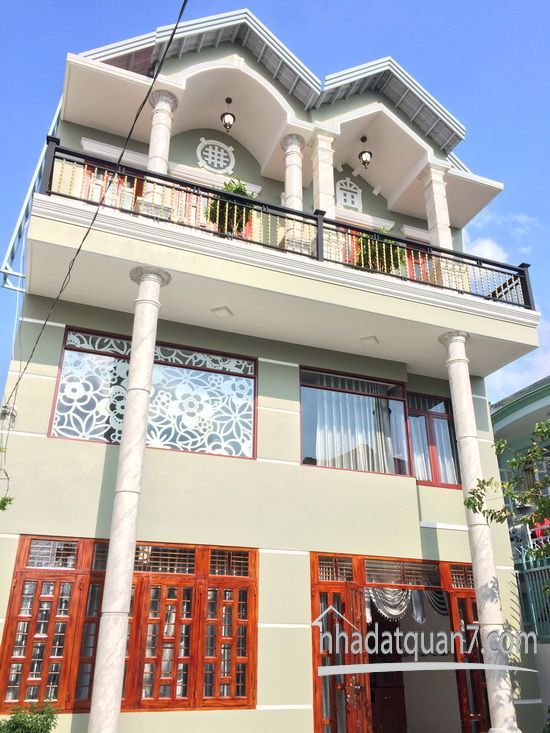 Bán gấp biệt thự 2 lầu hiện đại căn góc hẻm 3.5m Huỳnh Tấn Phát, Quận 7