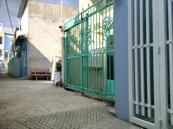 Bán gấp nhà 1 lầu đúc kiên cố hẻm 160  đường Nguyễn Văn Quỳ ,P.Phú Thuận, Quận 7