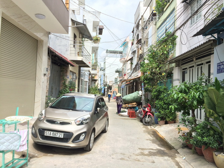 Bán gấp nhà phố 1 lầu đẹp Full nội thất hẽm nhựa 6m đường Lý Phục Man, Quận 7