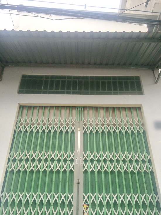 Bán gấp nhà trọ cấp 4, đường Phú Thuận, F.Phú Thuận, Quận 7 (Hẻm xe hơi).