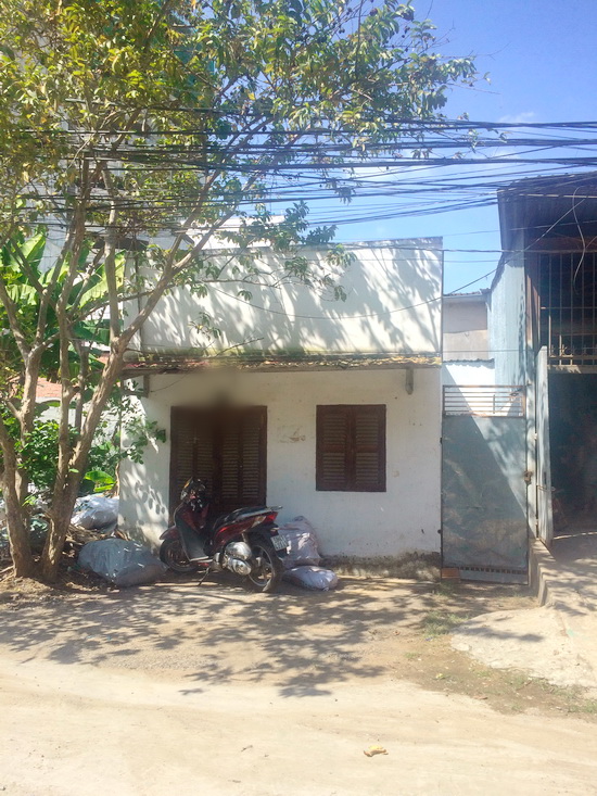 Nhà nát đường Huỳnh Tấn Phát, Quận 7 (Khu Vạn Phát Hưng)