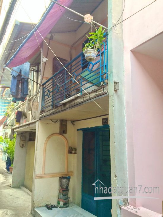 Bán nhà nhỏ 1 lầu gác gỗ MT hẻm 3m đường Trần Xuân Soạn, Q7 (cách lộ 20m)