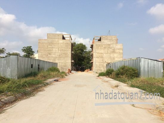 Bán gấp lô đất mặt tiền đường nhựa 12m Hoàng Quốc Việt, P. Phú Thuận, Q.7