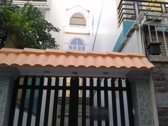 Nhà hẻm xe hơi 1135 Huỳnh Tấn Phát, Tân Phú, Quận 7, giá 2.42 tỷ