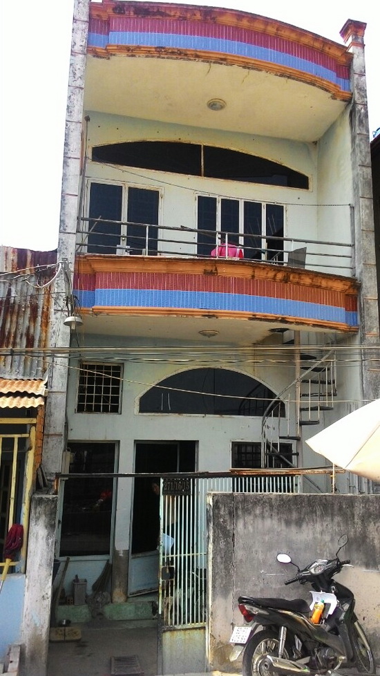 Bán nhà nát hẻm đường Gò Ô Môi, P.Phú Thuận, quận 7