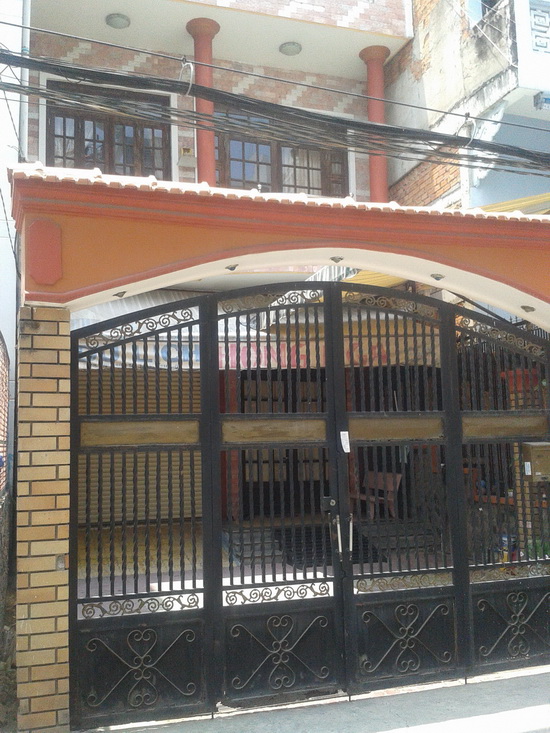 Cần bán nhanh nhà mặt tiền hẻm xe hơi Quận 7