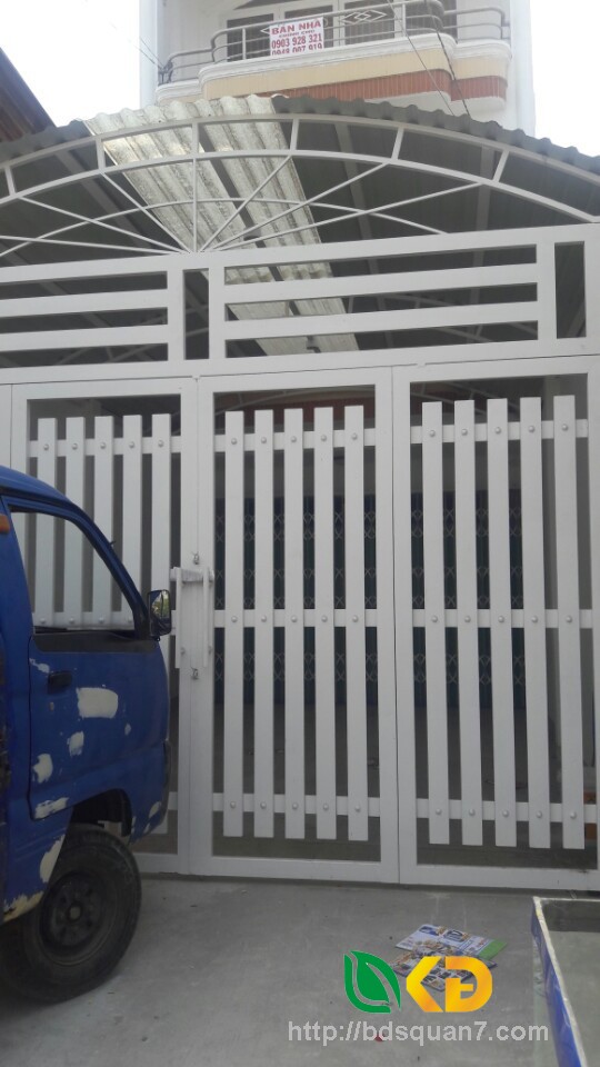 Bán nhà mặt tiền Lâm Văn Bền diện tích 4.5x30m, Phường Tân Quy, Quận 7