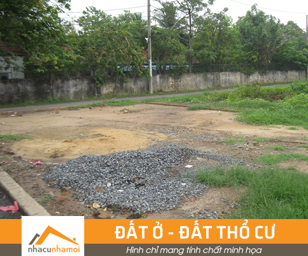 Bán gấp lô đất hẻm 672 đường Huỳnh Tấn Phát, P. Tân Phú, quận 7