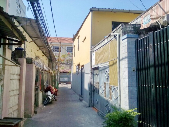 Cấp 4 hẻm xe hơi 62 Lâm Văn Bền, P.Tân Kiểng, Quận 7