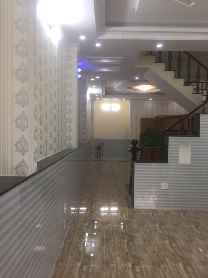 Bán nhà hẽm 41 chuyên dùng chính, quận 7, đường rộng 4m.