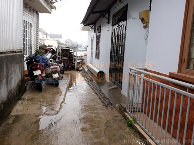 Cần bán gấp nhà đường Lê Hồng Phong- Phường 4 - Đà Lạt