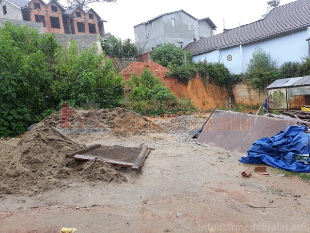 Cần bán gấp đất đường Đào Duy Từ - Phường 4 - Đà Lạt