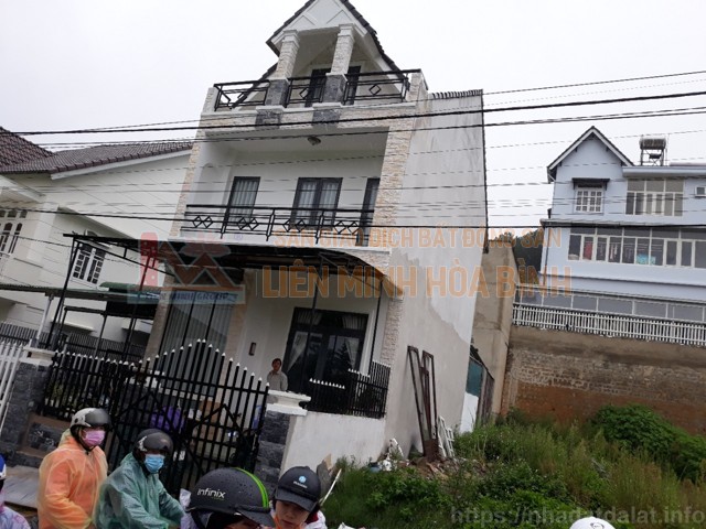 Cần bán gấp Biệt thự đường Tô Hiến Thành - Phường 3 - Đà Lạt-