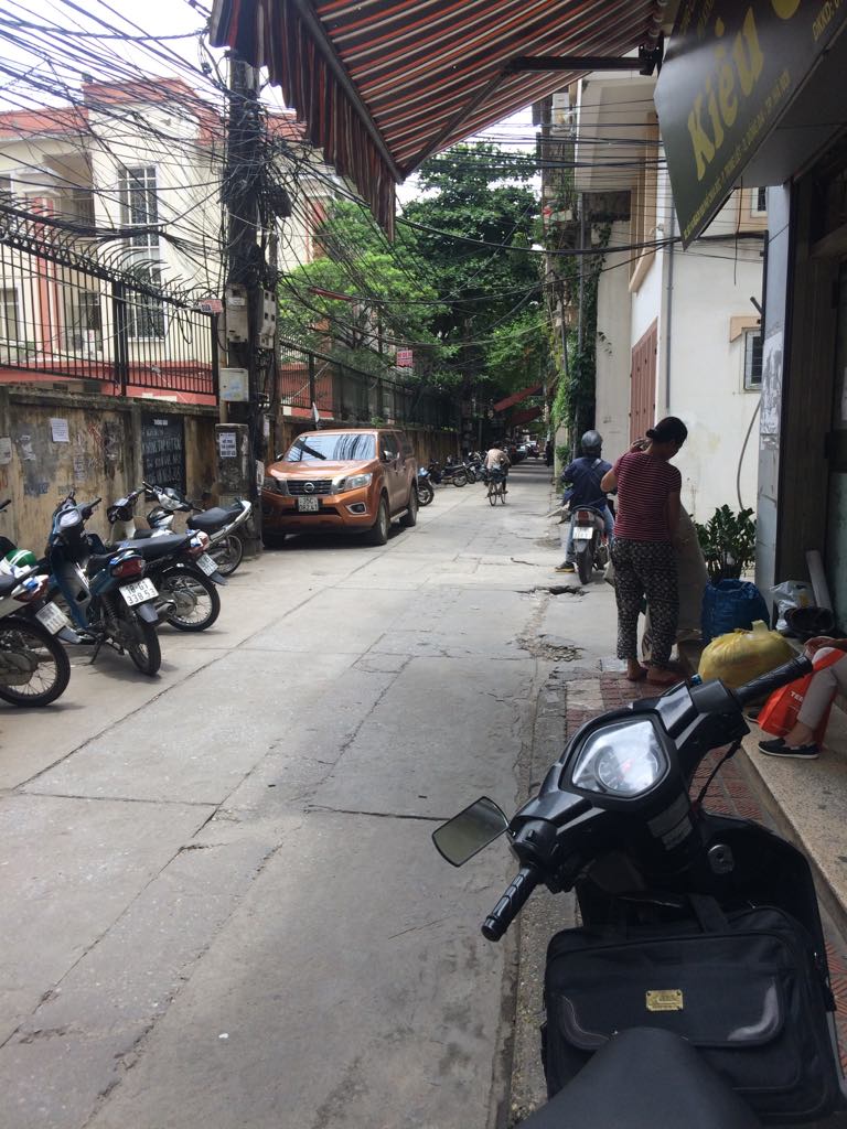 Bán nhà phố  Chùa Bộc: Dt 45m, mt 3,5m, ngõ ô tô tránh nhau, 6 tầng, giá chỉ 7,3 tỷ.