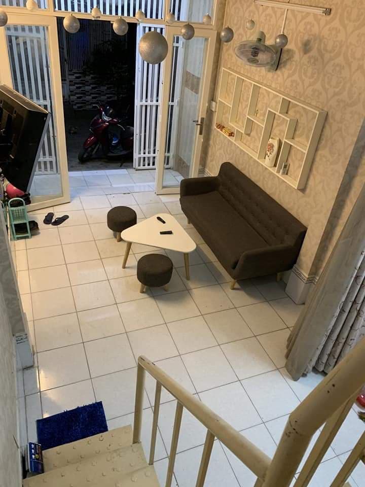 Bán nhà cạnh StraMart đường 3/2 Quận 10, 25m2 giá 2.5 tỷ. LH 0986718066