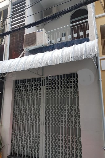 Chính chủ đường Nguyễn Tri Phương Quận 10, 20m2 giá 2.9 tỷ TL. LH 0986718066