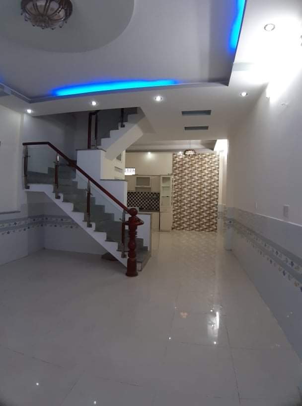 Bán nhà Phạm văn Chiêu, 2 tầng, hẻm xe hơi, 5m*11m, 3.5 tỷ.