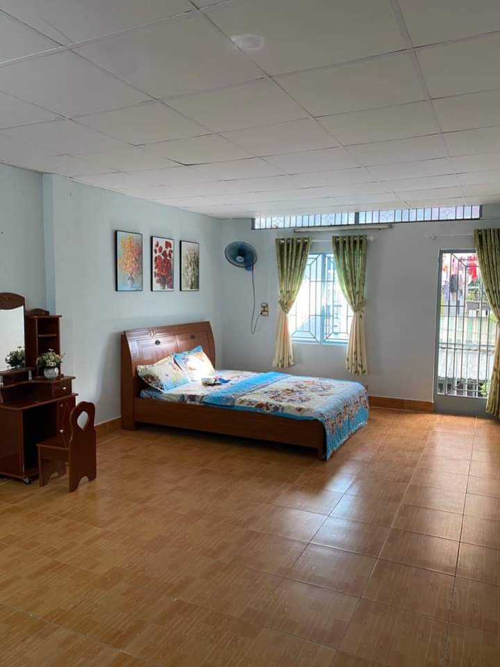 Bán nhà Phan Huy Ích Gò Vấp 3tầng 4m*17m  giá 3.8 tỷ còn TL