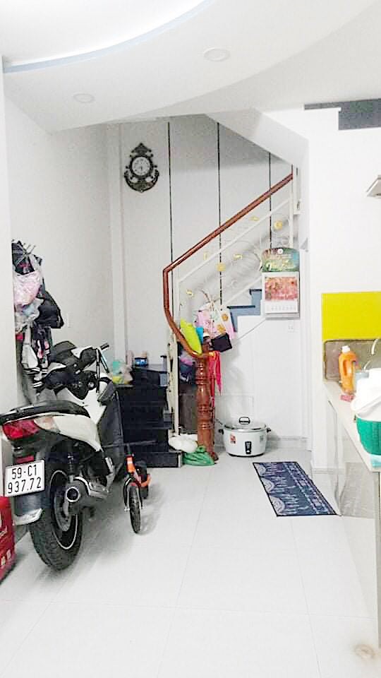 Ngộp thở bán gấp nhà HXH 4 tầng 104m2 Khánh Hội, Phường 4, Quận 4