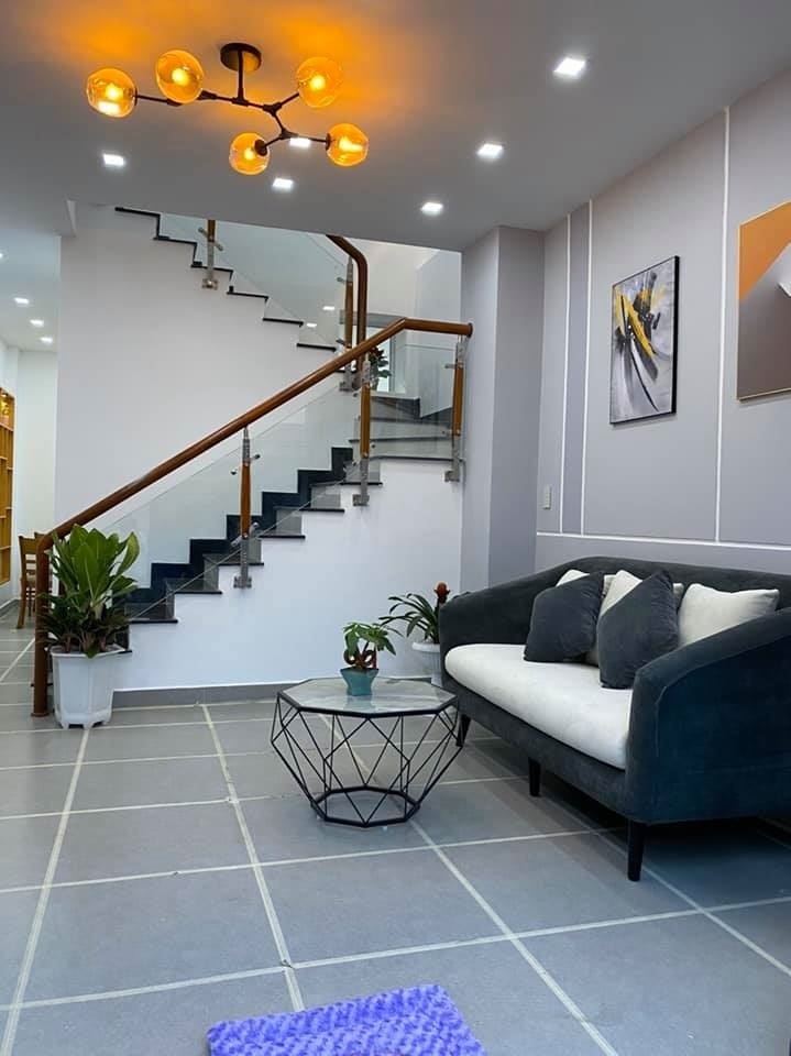 HẠ GIÁ TỪ 4 ty còn 3 ty 3 nhà 2 tầng dt 55m2 4.5x12 Nguyễn Khoái Phường 2 Quận 4