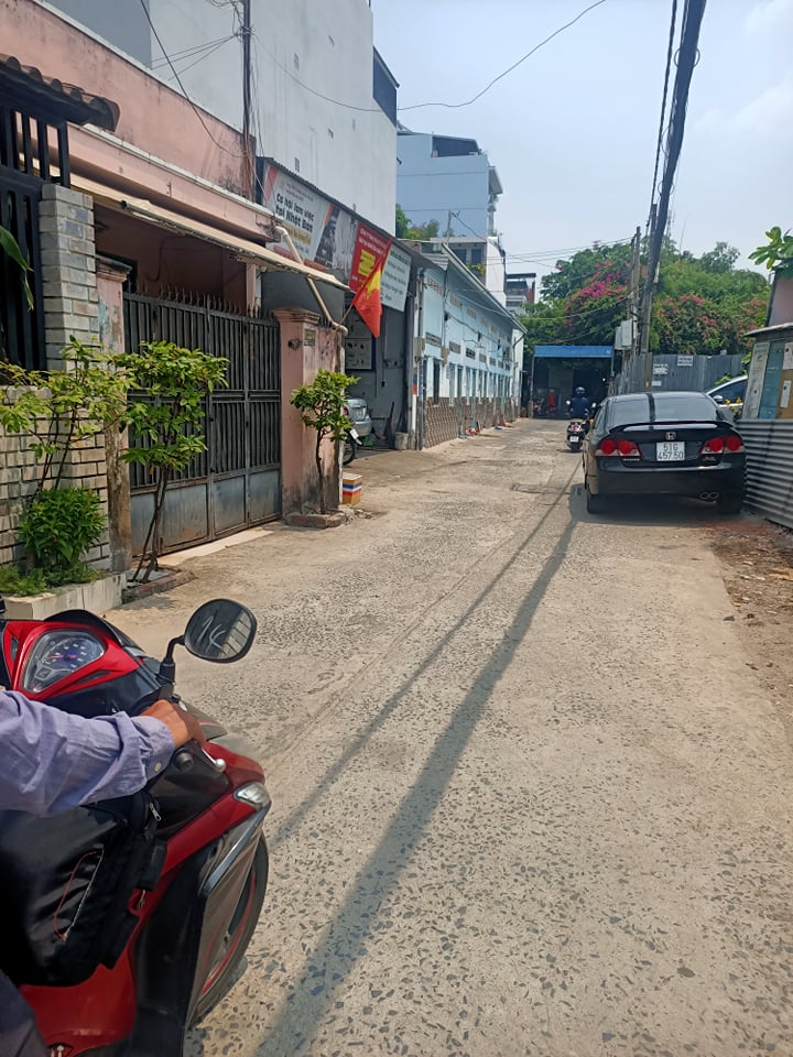 Nhà siêu rẻ chỉ 2 tỷ 9 35m2 hẻm XH 6m ngay Đường số 8 Gò Vấp