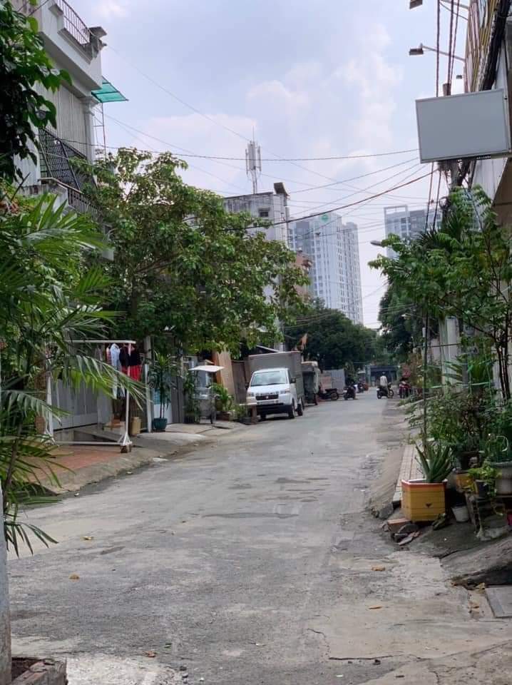 Nhà cấp 4 Hẻm xe Hơi Vào Nhà 4 tỷ hơn Dương Quảng HÀm Phường 5 Gò Vấp 72m2