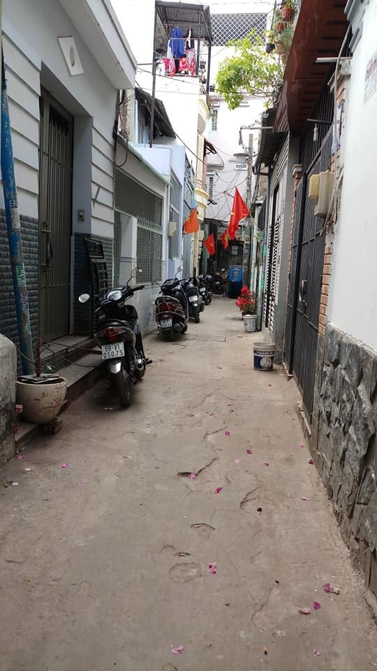Bán nhà 1 trệt 1 lầu hẻm ga gác Lạc Long Quân 25m2