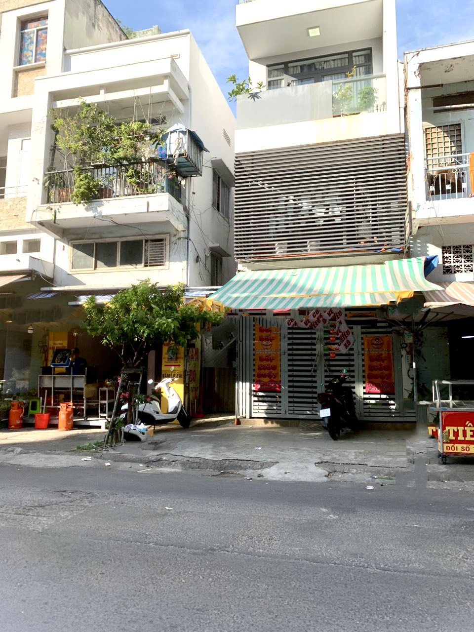 Bán nhà mặt phố Hoàng Văn Thụ Phường 9 Phú Nhuận, 2 tầng, 85m2 (5 x 17m). giá 16 tỷ 7