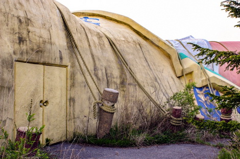 Công viên siêu thực bỏ hoang tại Nhật Bản