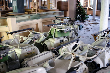 Công viên siêu thực bỏ hoang tại Nhật Bản