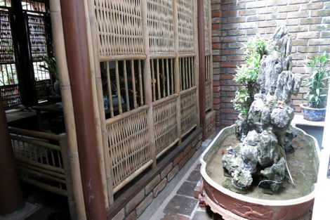 Nhà cổ trăm tuổi giữa thủ đô