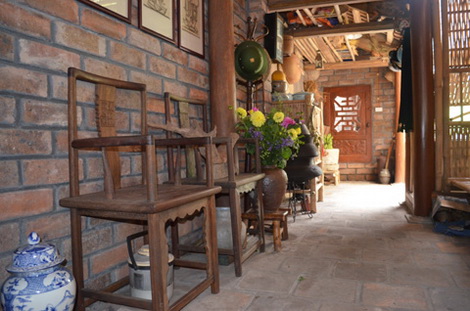 Nhà cổ trăm tuổi giữa thủ đô