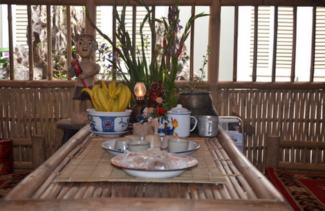 Nhà cổ trăm tuổi giữa thủ đô