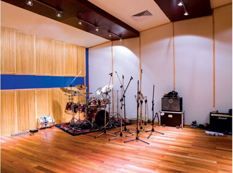 Nhà cũ nhà mới của Diva Mỹ Linh