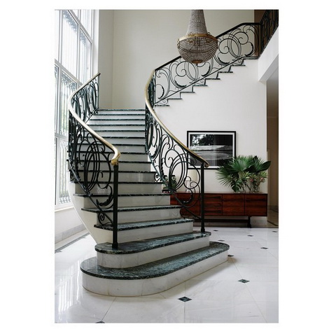 Ronaldo Brazil khoe nhà độc đáo