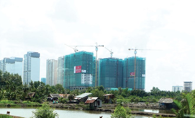 Dòng vốn đổ mạnh vào bds