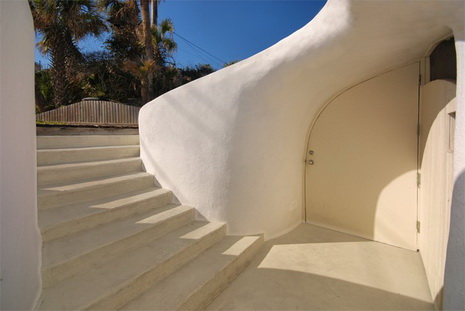 nhà dưới lòng đất