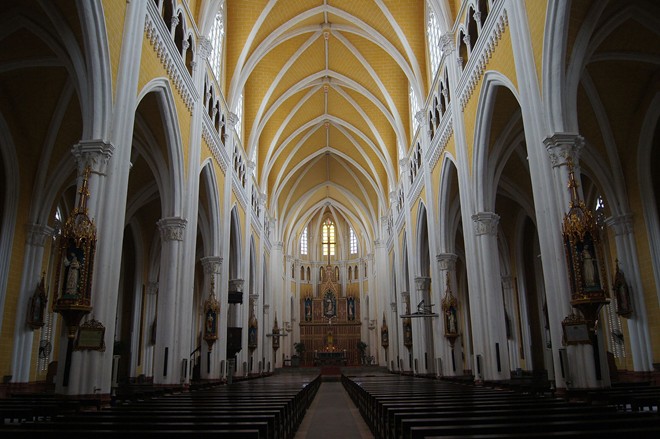 Nhà thờ cổ Việt Nam